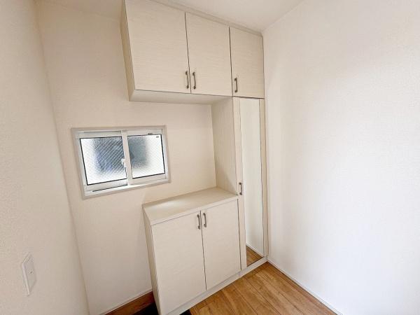 八王子市富士見町 新築一戸建て全3棟・2号棟(玄関)