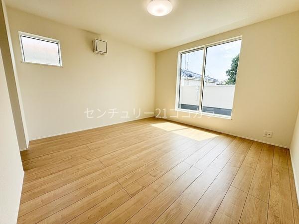 八王子市諏訪町　新築一戸建て・全1棟