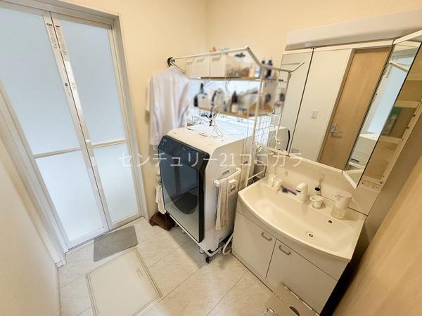 八王子市諏訪町の中古一戸建て