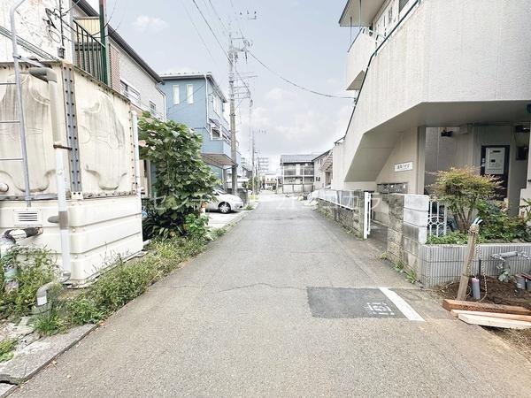 八王子市並木町 新築一戸建て・全1棟(前面道路含む現地写真)