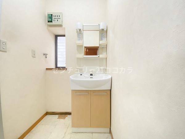 八王子市諏訪町の中古一戸建て