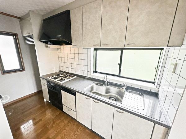 八王子市南陽台３丁目の中古一戸建て