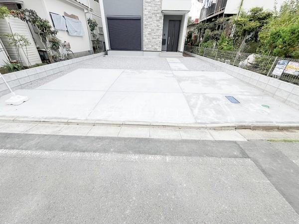 八王子市横川町 新築一戸建て(駐車場)