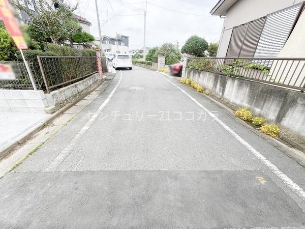 八王子市横川町 新築一戸建て(前面道路含む現地写真)