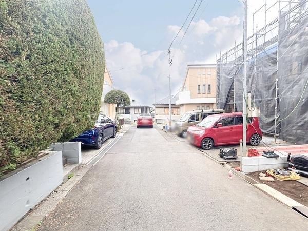 八王子市緑町 新築一戸建て・全2棟 1号棟(前面道路含む現地写真)