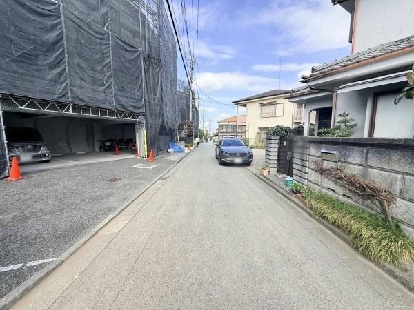 八王子市狭間町 新築一戸建て A号棟(前面道路含む現地写真)