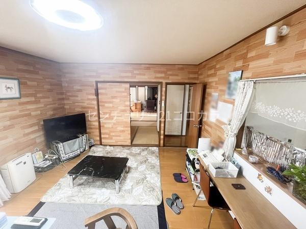 八王子市西寺方町　中古一戸建て