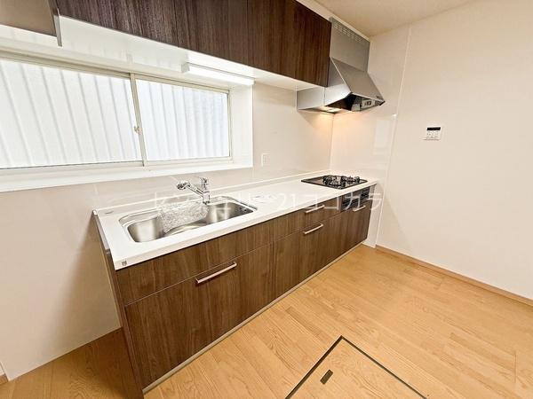 八王子市加住町2丁目　中古一戸建て