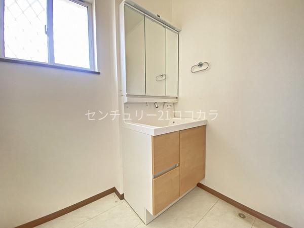 八王子市散田町5丁目の中古一戸建て(洗面台・洗面所)