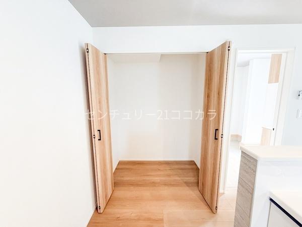 八王子市元八王子町 新築一戸建て・全11棟 1号棟(収納)