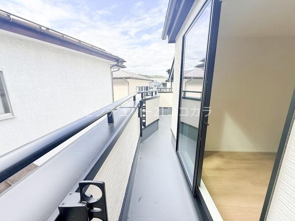 八王子市元八王子町 新築一戸建て・全11棟 7号棟(バルコニー)