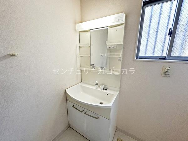 八王子市諏訪町の中古一戸建て