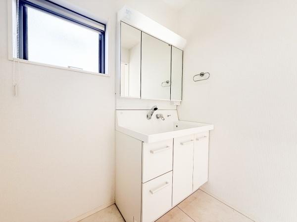 八王子市石川町の中古一戸建て