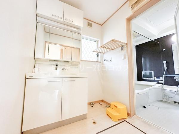 八王子市中野町の中古一戸建て