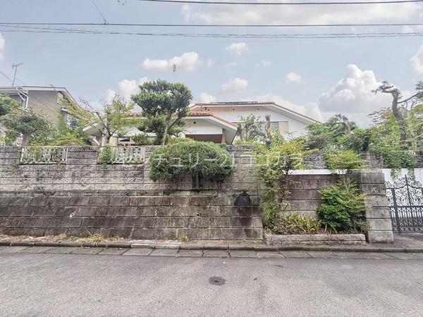 八王子市西寺方町　中古一戸建て