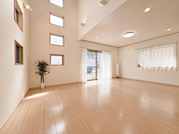 八王子市大谷町　中古一戸建て