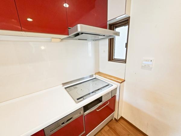 八王子市西寺方町の中古一戸建て