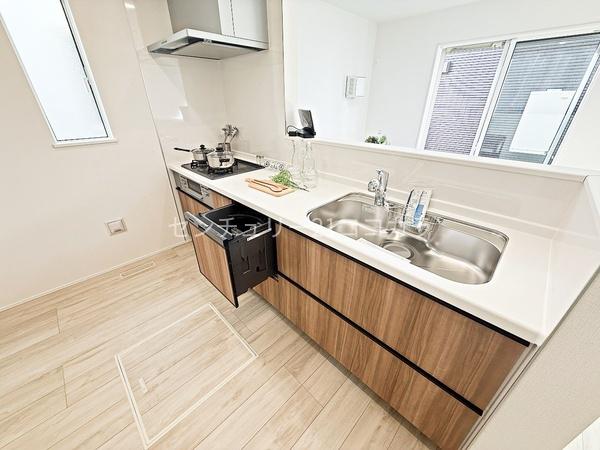 八王子市大和田町１丁目　新築一戸建て　全2棟　１号棟