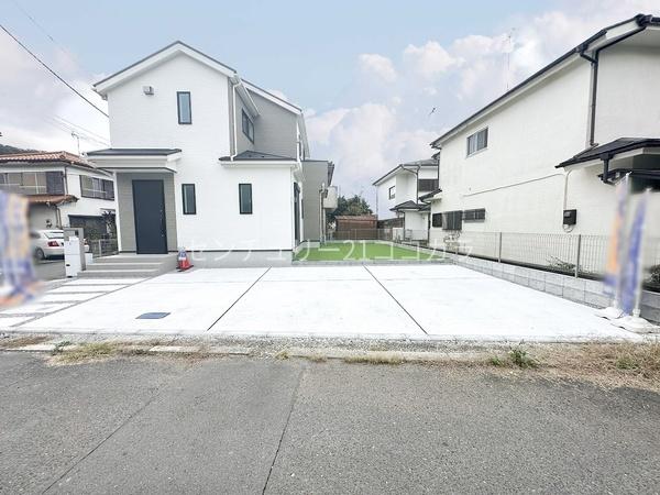 八王子市西寺方町　新築一戸建て・全1棟