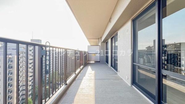 エグザガーデンブリーズ館