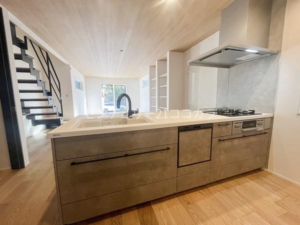 八王子市めじろ台3丁目　新築一戸建て　全2棟　B号棟