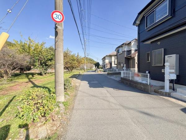 八王子市西寺方町の中古一戸建て