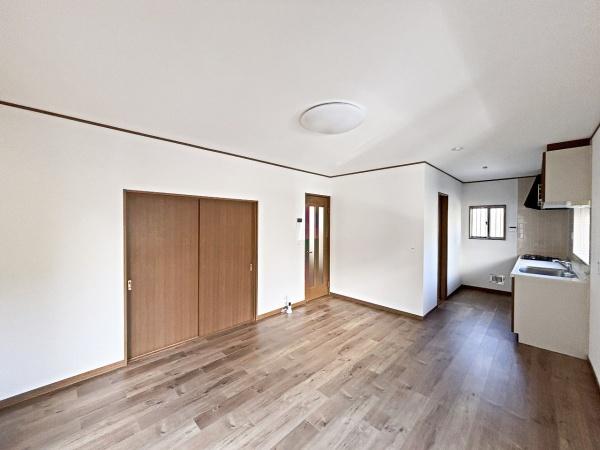 八王子市西寺方町　中古一戸建て