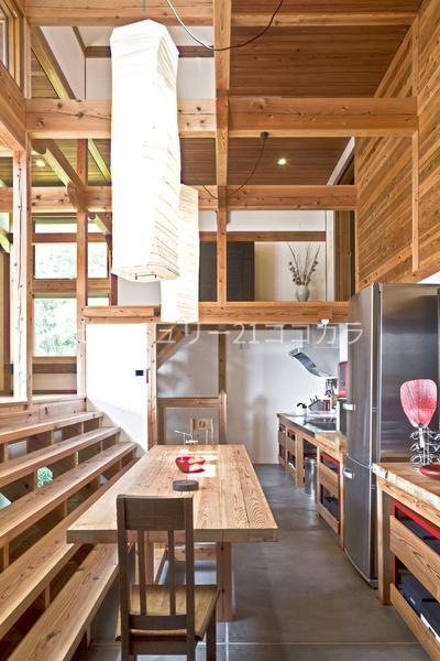 八王子市絹ケ丘３丁目の中古一戸建て