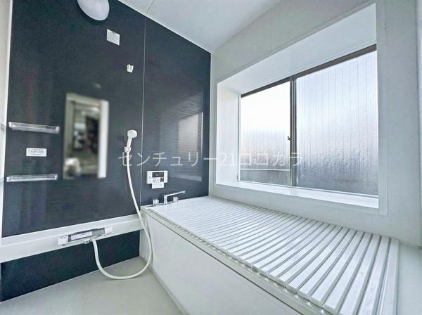 八王子市西寺方町の中古一戸建て