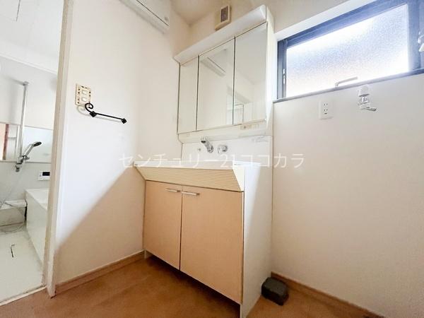八王子市館町の中古一戸建て