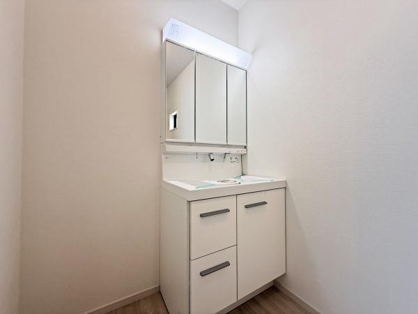 八王子市中野町　新築一戸建て　1号棟