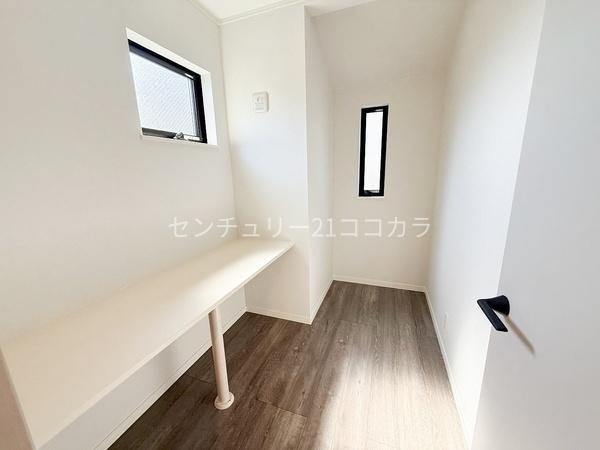 八王子市緑町　新築一戸建て　B号棟