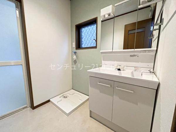八王子市左入町の中古一戸建て