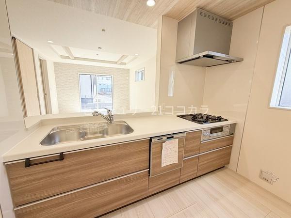 八王子市石川町　新築一戸建て・全3棟　2号棟