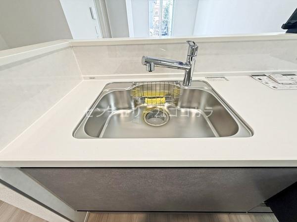 八王子市下恩方町　新築一戸建て・全3棟　2号棟