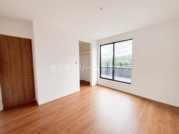 八王子市絹ケ丘3丁目　新築一戸建て・全1棟