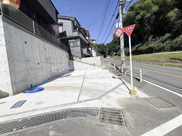 八王子市絹ケ丘3丁目　新築一戸建て・全1棟