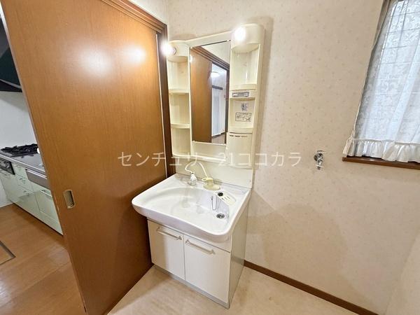 八王子市館町の中古一戸建て