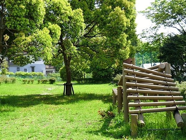八王子市石川町　新築分譲住宅13棟　全21区画　5号棟(谷地川児童遊園)