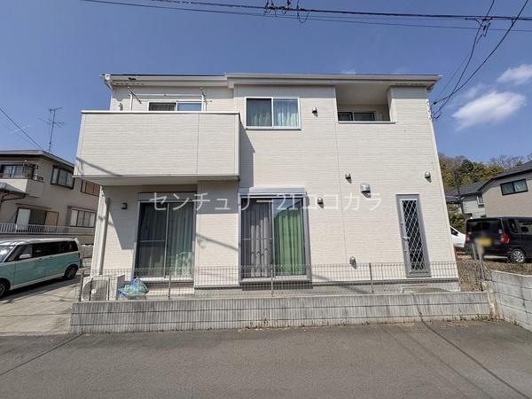 八王子市小比企町の中古一戸建て