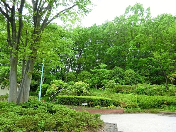 八王子市大塚　新築一戸建て　B号棟(百草台自然公園)
