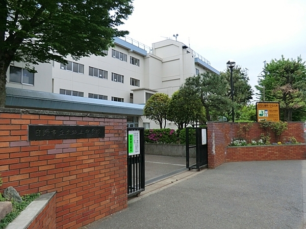 日野市大阪上の新築一戸建て・全3棟・3号棟(日野市立大坂上中学校)