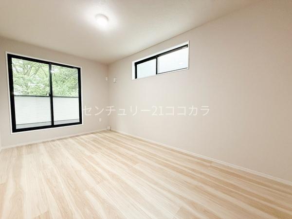 八王子市緑町　新築一戸建て・全3棟　2号棟