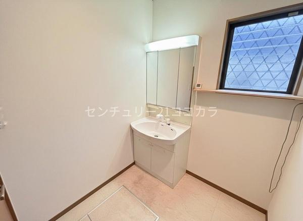 八王子市小宮町の中古一戸建て