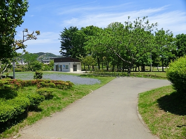 八王子市川町の中古一戸建て(小田野中央公園)