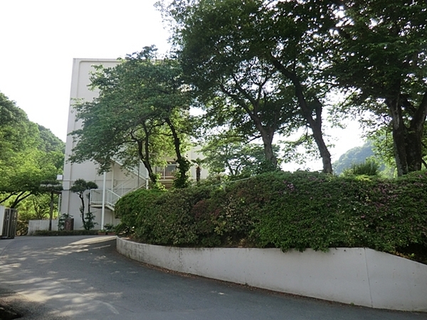高尾パークハイツＡ棟　中古マンション(八王子市立浅川中学校)