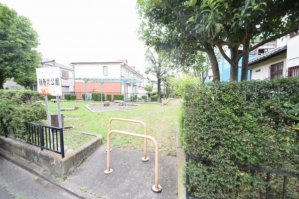八王子市泉町　新築一戸建て・全2棟　1号棟(鶴巻北公園)