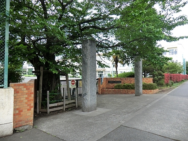 八王子市横川町　新築一戸建て・全3棟　2号棟(八王子市立元八王子小学校)