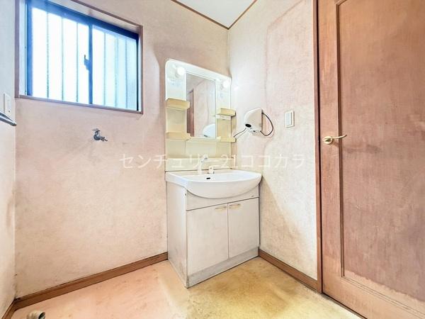八王子市絹ケ丘１丁目の中古一戸建て