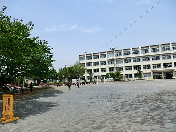 八王子市絹ケ丘１丁目の中古一戸建て(八王子市立長沼小学校)